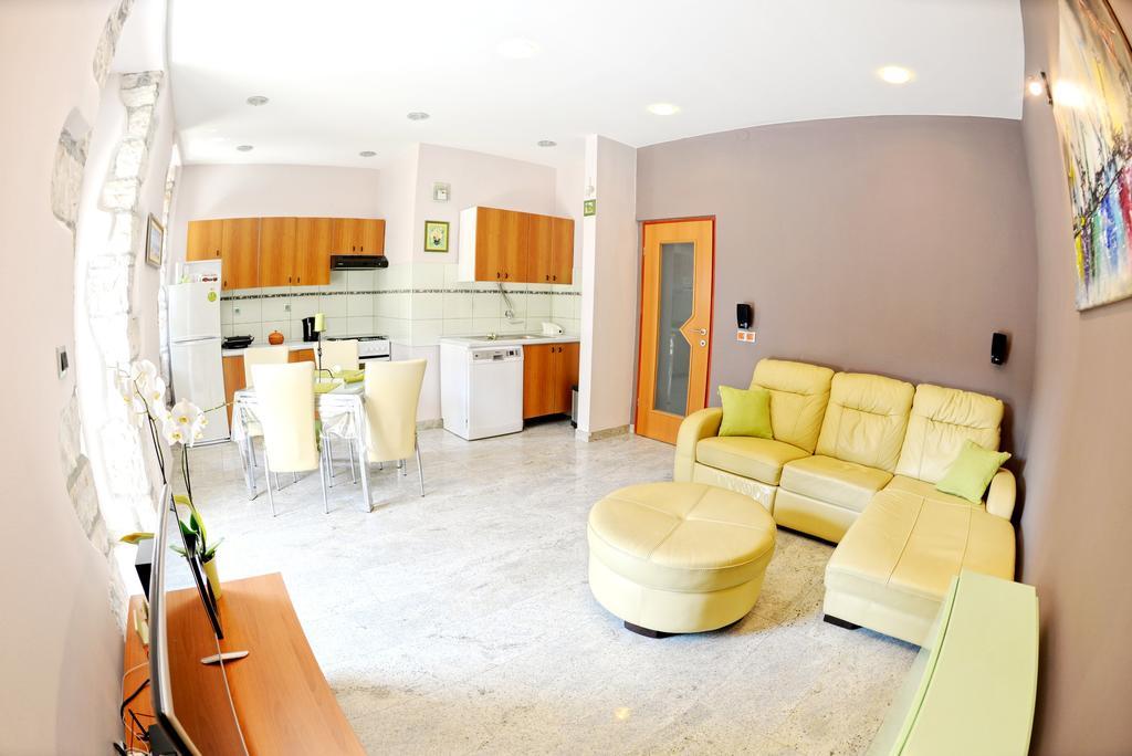 Apartman Harmony Διαμέρισμα Πούλα Εξωτερικό φωτογραφία